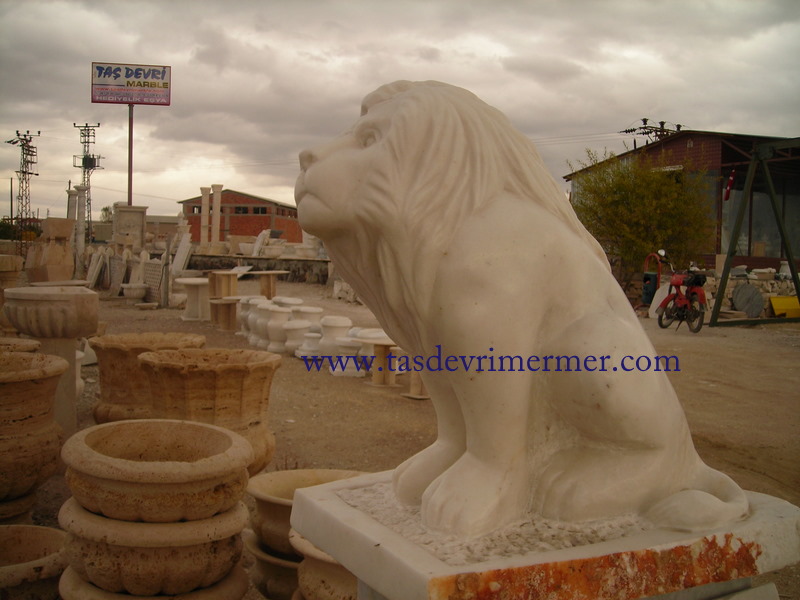 Mermer Aslan   Heykeli